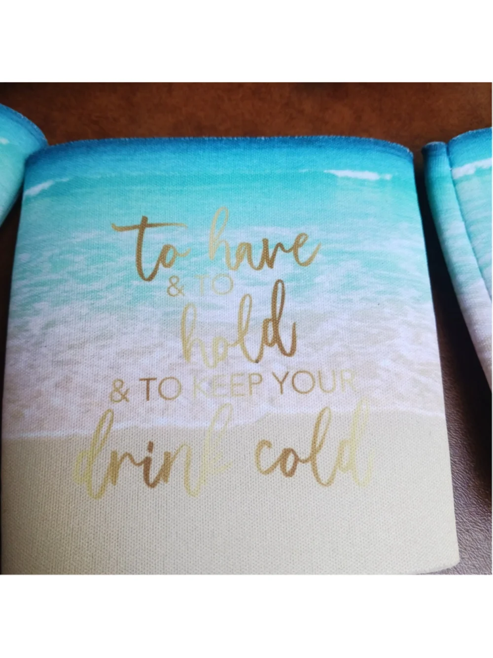 Unbranded beach theme